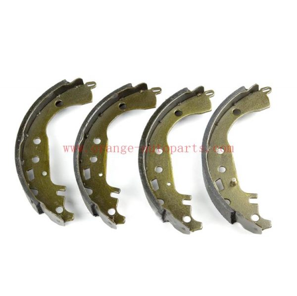 China Manufacture Part Brand Rear Brake Shoe Set For Geely Lg-1 Lg-3 (OEM 1014003351)