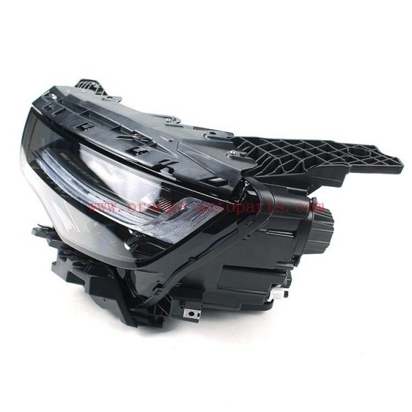 China Manufacture Right Headlight For Geely Vf12 (OEM 7051032100)