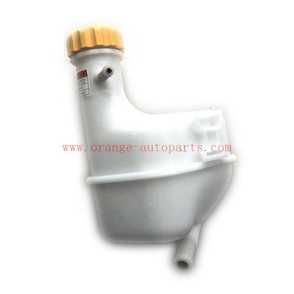 Factory Price Radiator Plastic Coolant Expansion Tank In Bulk Water Tank For Chery Qq Qq3 (OEM S11-1311110Ka)