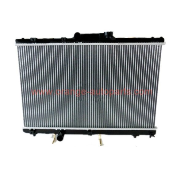 China Manufacturer 16400-15500 16400-15501 16400-15700 AC 12v Radiator For Toyota Corolla