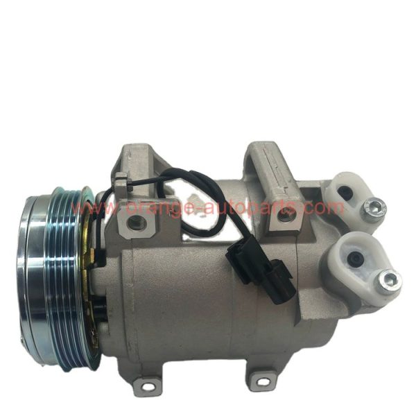 China Manufacturer 4PK Dks15d Compressor For Mitsubishi L200 Triton Zinger 506012-2061a Mn123627