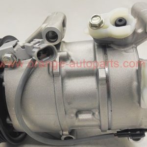 China Manufacturer 6PK Compressor 5tse10c For Toyota Yaris Auris Corolla 8831052710 883100d380 883100d410