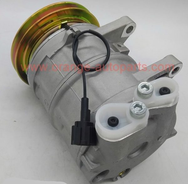 China Manufacturer 80330-45010 80331-45010 92600-52n00 Dks17ch Compressor For Nissan Patrol