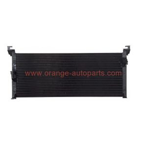 China Manufacturer 8846042021 8846042020 8846042011 AC Cooling Condenser For Toyota Rav4