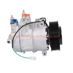 China Manufacturer AC Compressor Pump 7sbu16c For Mercedes Benz Truck Parts 9PK 5412300211 5412300611 5412301411 A5412300211