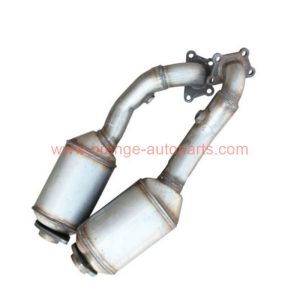 China Factory Auto Parts Exhaust Catalytic Converter For Cadillac Sls 3.0