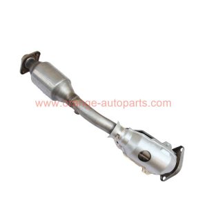 China Factory Catalytic Converter Fit New Nissan Tiida 10-15