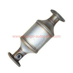 China Factory Catalytic Converter For Chery Eastar Cross With Ceramic Catalyst Inside