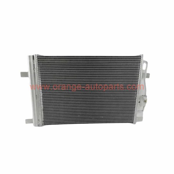 China Factory Directly SupplyAutomotive Condensers 10916968 For MG Zs Roewe Rx3