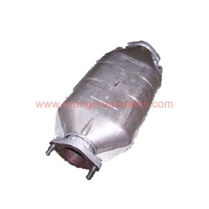 China Factory Fit Three Way Exhaust Catalytic Converter For Chery Rely V5