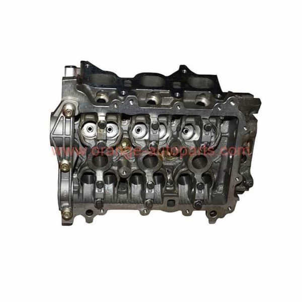 China Factory Geely Gc2 Panda Engine Cylinder Head 1016052245