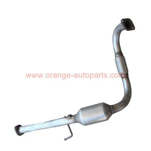 China Factory New Model Second Part Three Way Exhaust Catalytic Converter For Jac Refine 2009 Year