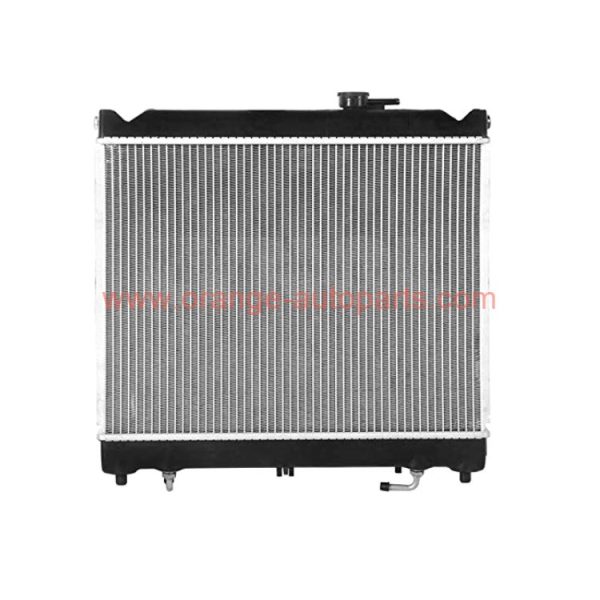 China Manufacturer Parts 17700-60a11 Radiator For Suzuki Escudo Sidekick Vitara