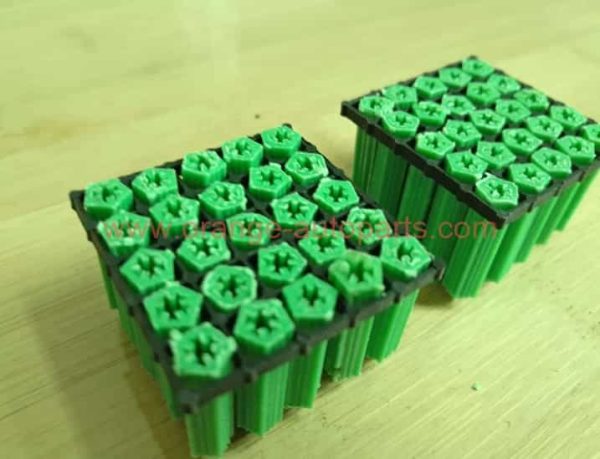 China Manufacturer Factory Price Plastic Anchor Green Nylon Plugs