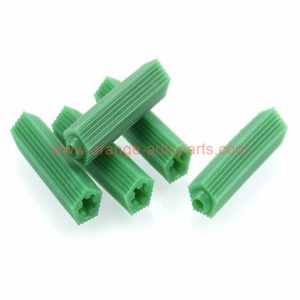 China Manufacturer Plastic Expansion Pipe Green Wall Anchor Plug M6 M8 Drywall Anchor Screws Self Tapping Screw Expansion Tube