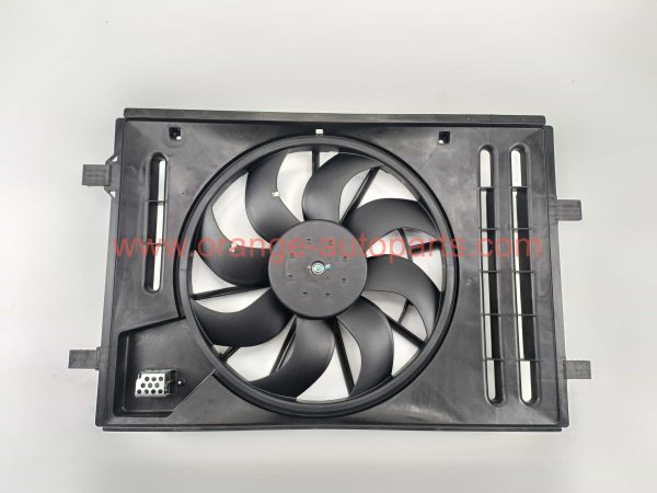 China Factory Radiator Fan 10512973 10701192 10130506 For Saic Roewe I5 I6