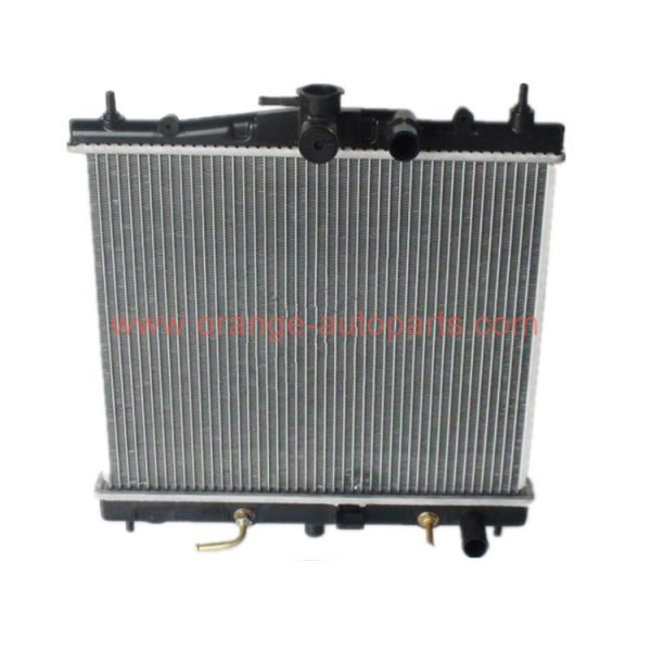 China Manufacturer Radiator For Nissan Cube 21460-ax000 21460-ax100 21460-ax200