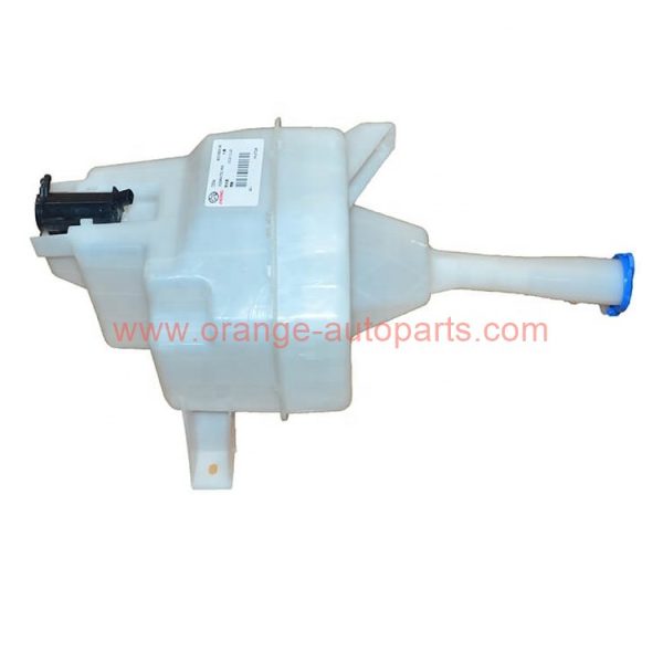China Factory Windshield Wiper Tank Kettle With Motor For Geely Gc9