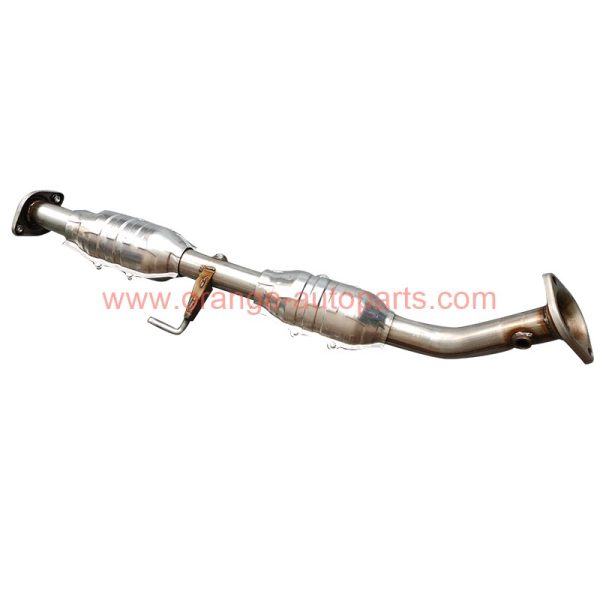 China Factory Catalyst Exhaust Catalytic Converter For Toyota Prado 2700