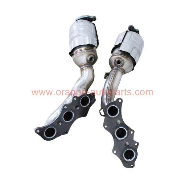 China Factory Catalytic Converter Auto Parts Car Engine Parts For Toyota