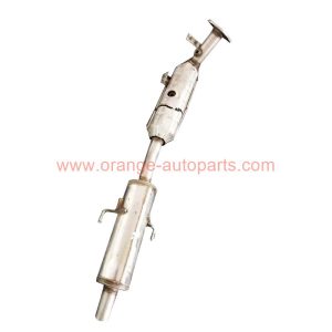 China Factory Catalytic Converter Fit Volkswagen V W Bestune B70 Faw