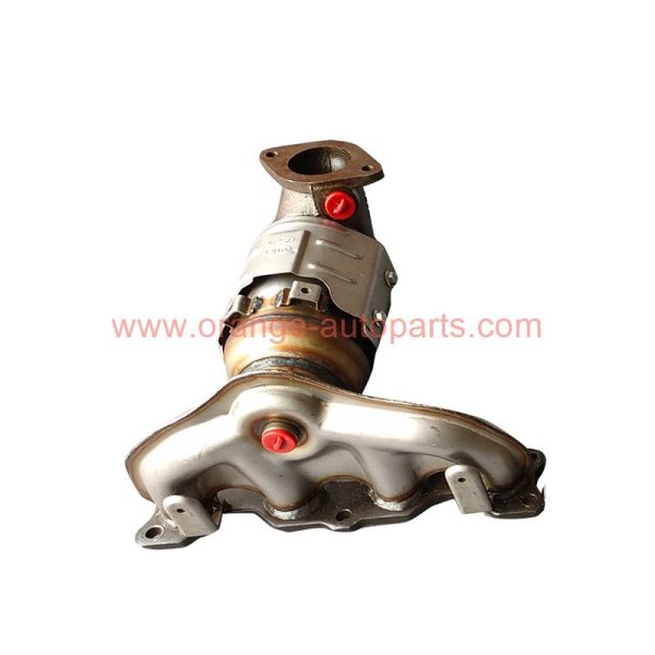 China Factory Catalytic Converter For Kia Sorento 2.4