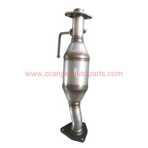 China Factory Ceramic Honeycomb Catalyst Exhaust Catalytic Converter For Brilliance Jinbei T30 T32 T52