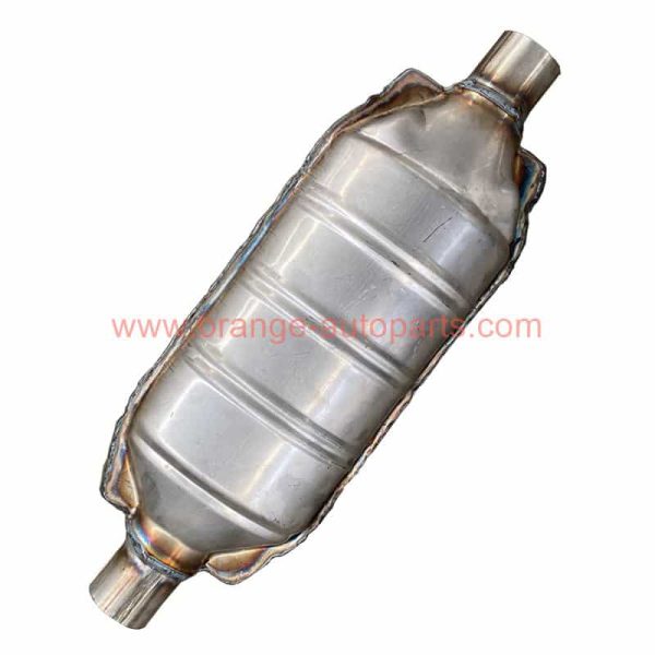 China Factory Customized Universal Oval Catalytic Converter With 400 Cells Ceramic Honeycomb In Welded Shell For Different Car