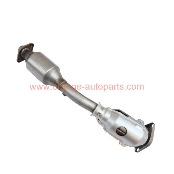 China Factory Euro 4 Fit Exhaust Catalytic Converter For Nissan Sylphy New