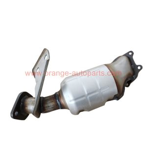 China Factory Exhaust Catalytic Converter Fit Gac Auto Trumpchi Zd22 For Nissan Zd22