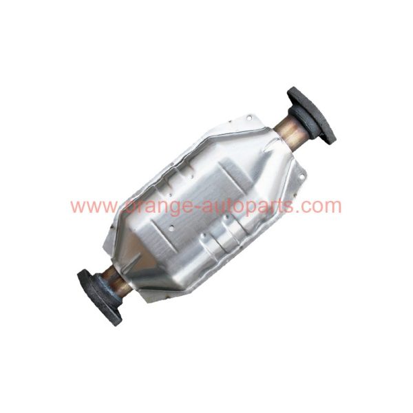 China Factory Exhaust Catalytic Converter Fit Mitsubishi Cheetah V32 V33