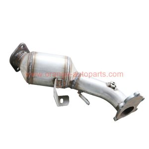 China Factory Exhaust Catalytic Converter Fit Subaru Forester 2.5t 03-08