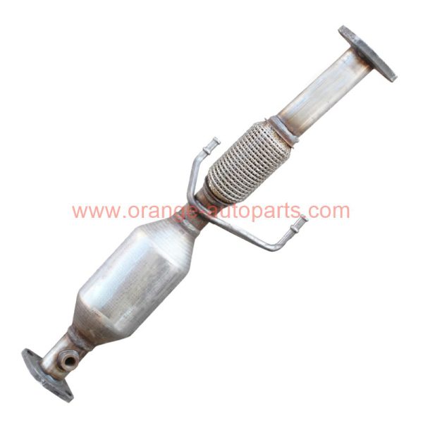 China Factory Exhaust Catalytic Converter For Brilliance V7