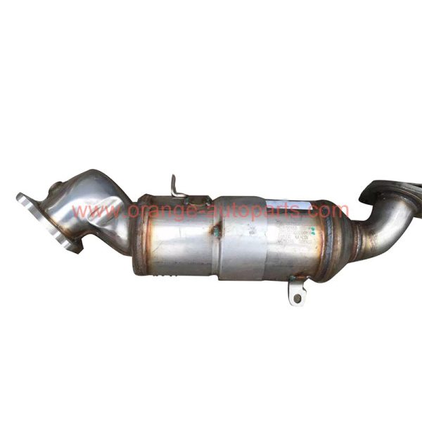 China Factory Exhaust Catalytic Converter For Cadillac Xt5