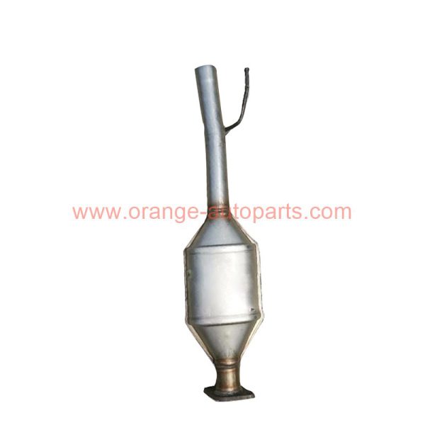 China Factory Exhaust Catalytic Converter For F Ord Fiesta Second Part