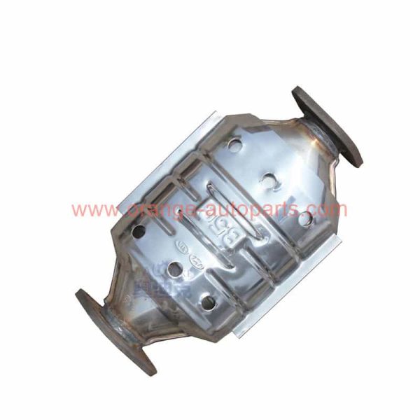 China Factory Exhaust Catalytic Converter For Hyundai Tucson Or Kia Sportage Second Cata 2.0