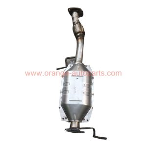 China Factory Exhaust Catalytic Converter For Kia Carnival Old Model