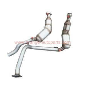 China Factory Exhaust Catalytic Converter For Land Rover Discovery 4 4.0l