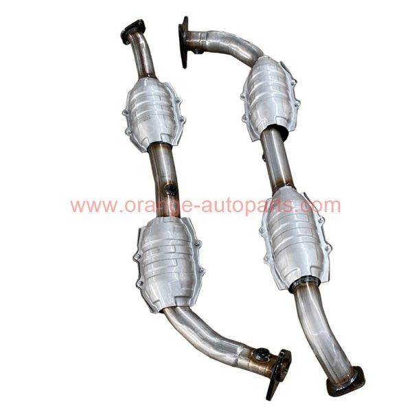 China Factory Exhaust Catalytic Converter For Toyota Land Cruiser 5700