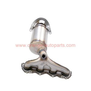 China Factory Exhaust Manifold Catalytic Converter Fit Volkswagen Vw Bestune X40 Faw