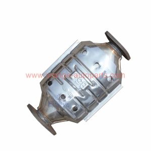 China Factory Exhaust Manifold Catalytic Converter For Hyundai Tucson Or Kia Sportage Second Cata 2.0