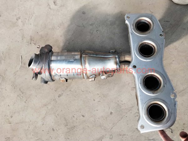 China Factory Exhaust Manifold Catalytic Converter For Toyota Rav4 Stainless Steel Material