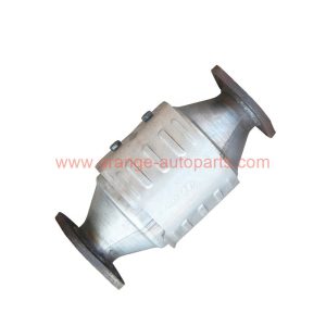 China Factory Exhaust Manifold Middle Catalytic Converter For Hyundai Avante