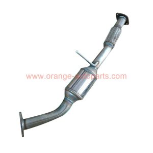 China Factory Exhaust Second Part Catalytic Converter For Baic Huansu S6 1.5t