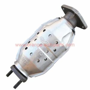 China Factory Exhaust System Welding Assembly Three Way Catalytic Converter For Hyundai New Santafe 2.4