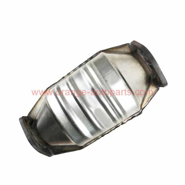 China Factory Exhaust System With Catalytic Converter For Nissan Bluebird Old Model