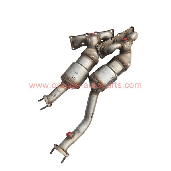 China Factory Exhaust Three Way Catalytic Converter For Bmw E70