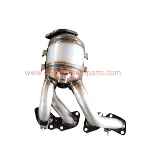 China Factory Fit Exhaust Catalytic Converter Fit Gac Ga5 1.8