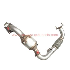 China Factory Fit Exhaust Catalytic Converter For Ford Fiesta 1.5