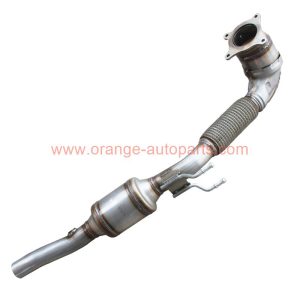 China Factory Fit Exhaust Catalytic Converter For Volkswagen Vw Skoda Superb 1.8t With Ceramic Catalyst